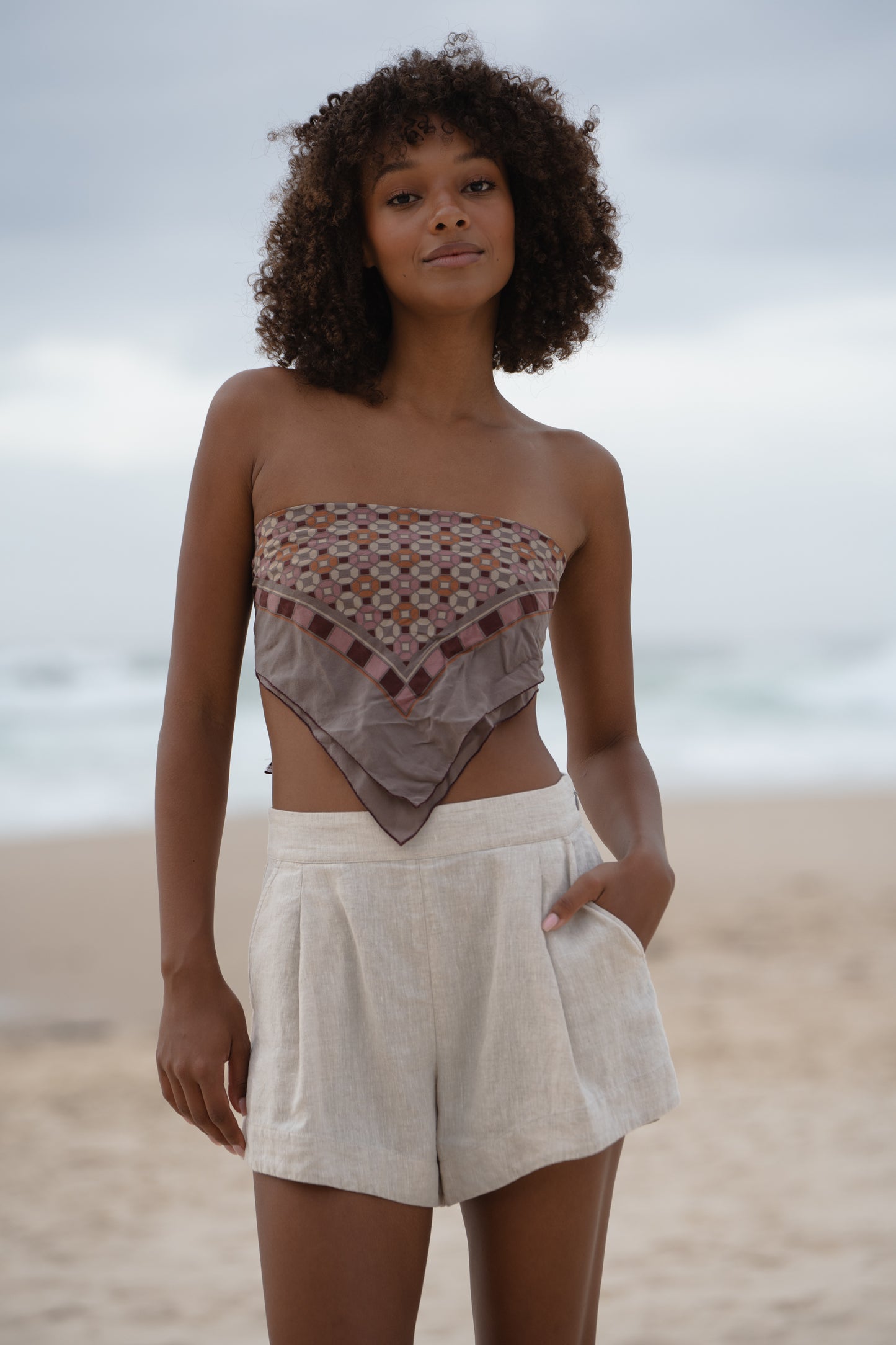 LILLY PILLY Gaia linen shorts in Oatmeal
