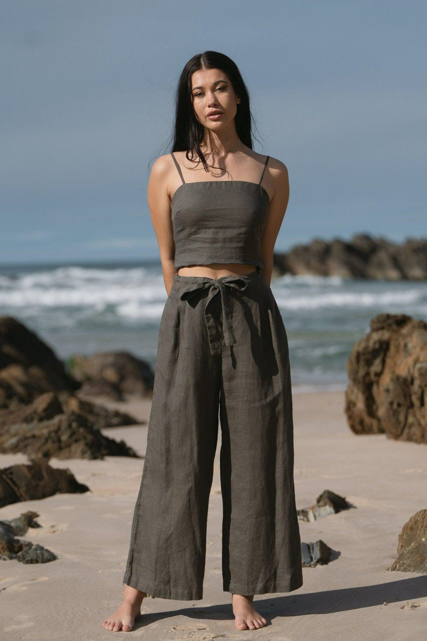 LILLY PILLY Ava linen pants in Khaki