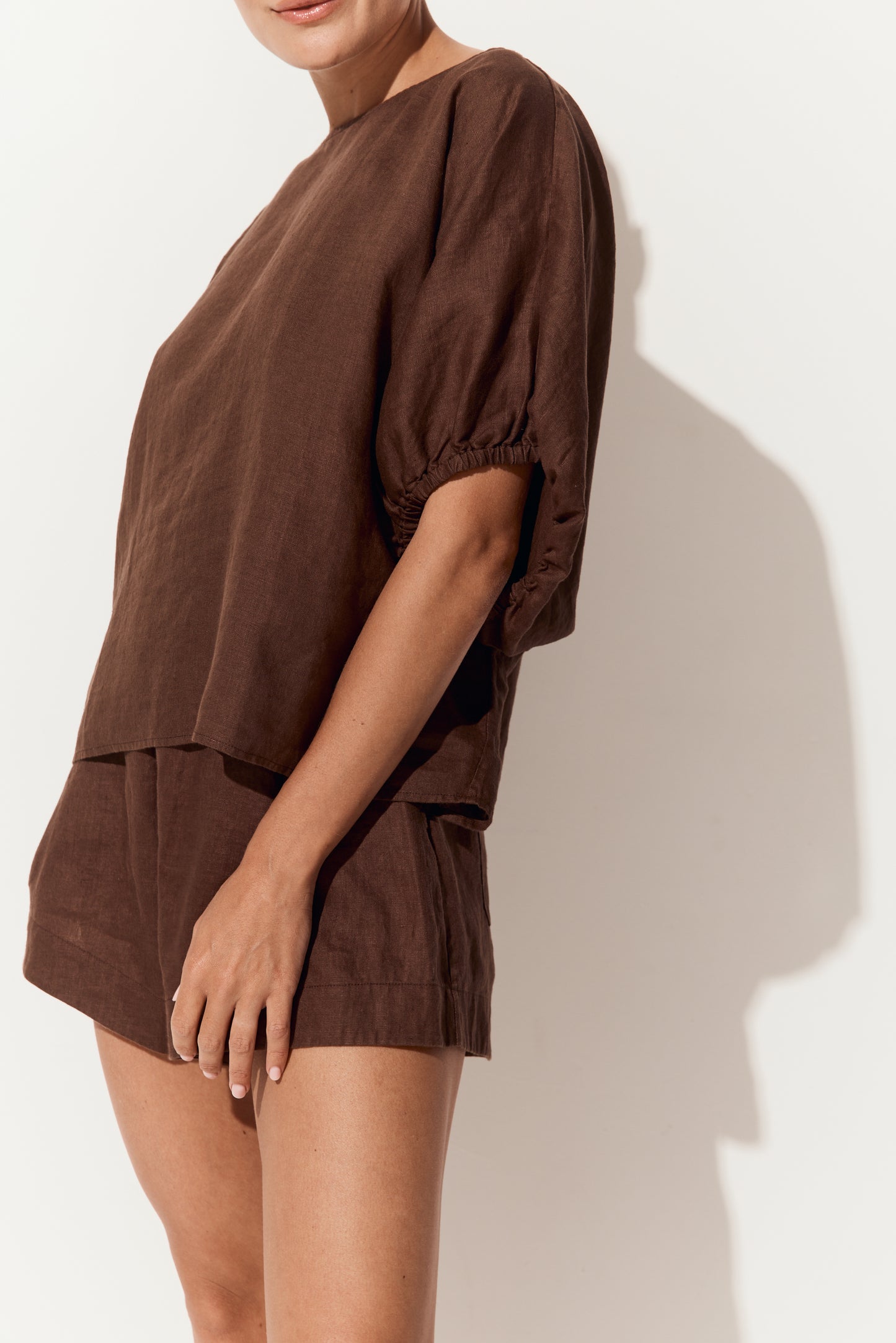 Tina Linen Top - Chocolate