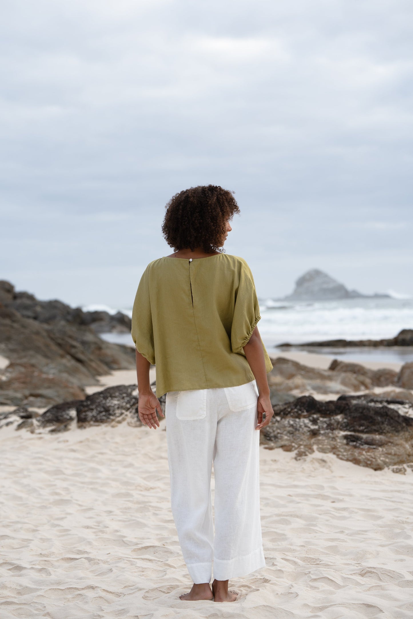 LILLY PILLY Tina linen top in Olive