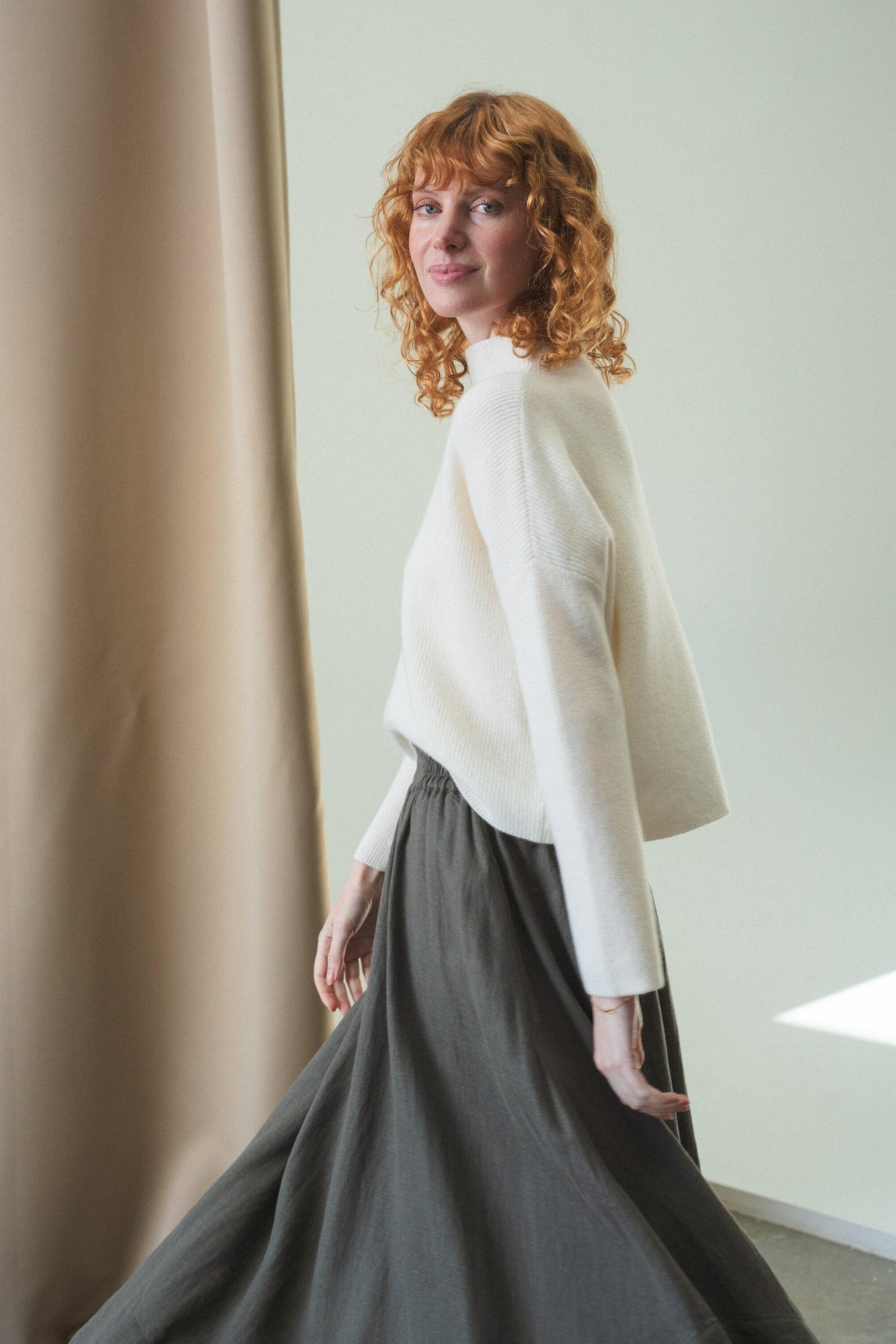 LILLY PILLY Lumi cashmere knit in Ivory side view