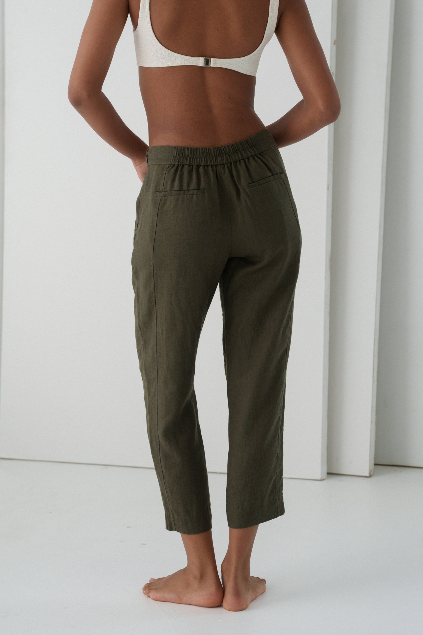 LILLY PILLY Emer khaki linen pants back close up
