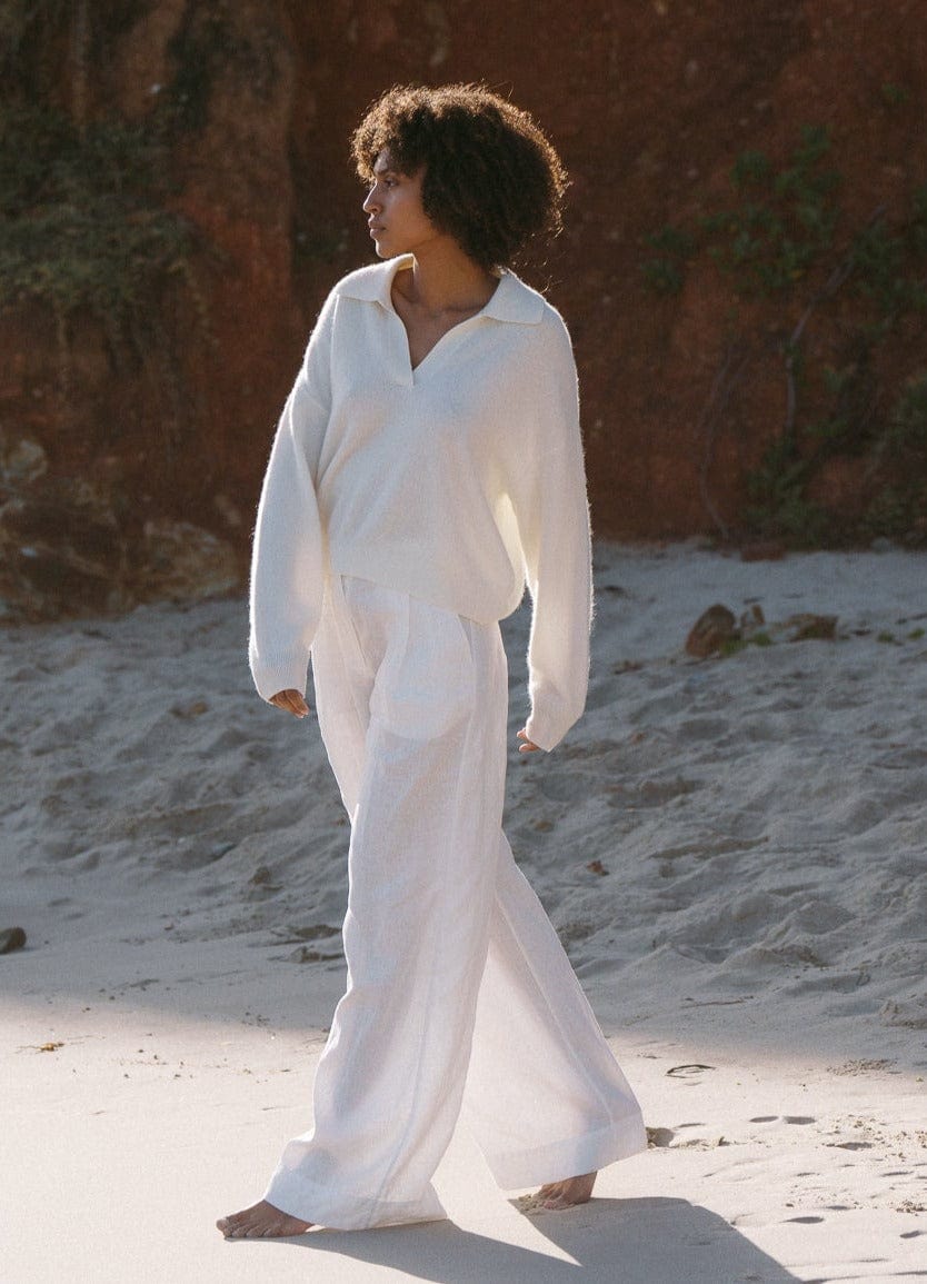 Lilly Pilly Collection cashmere Emma knitwear in Ivory side view