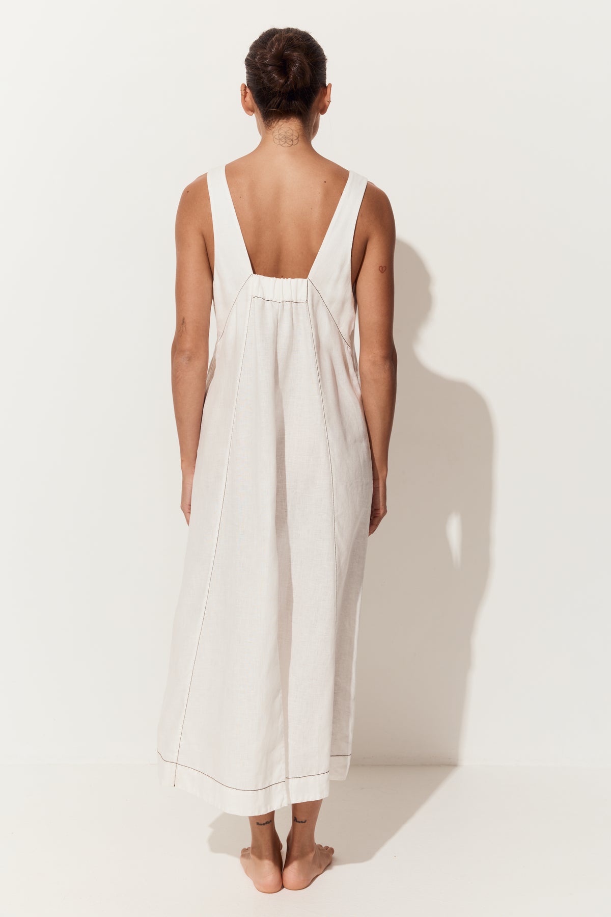 Iris Linen Midi Dress in Ivory and Chocolate - back view of ivory white linen midi with chocolate stitching - Lilly Pilly Collection