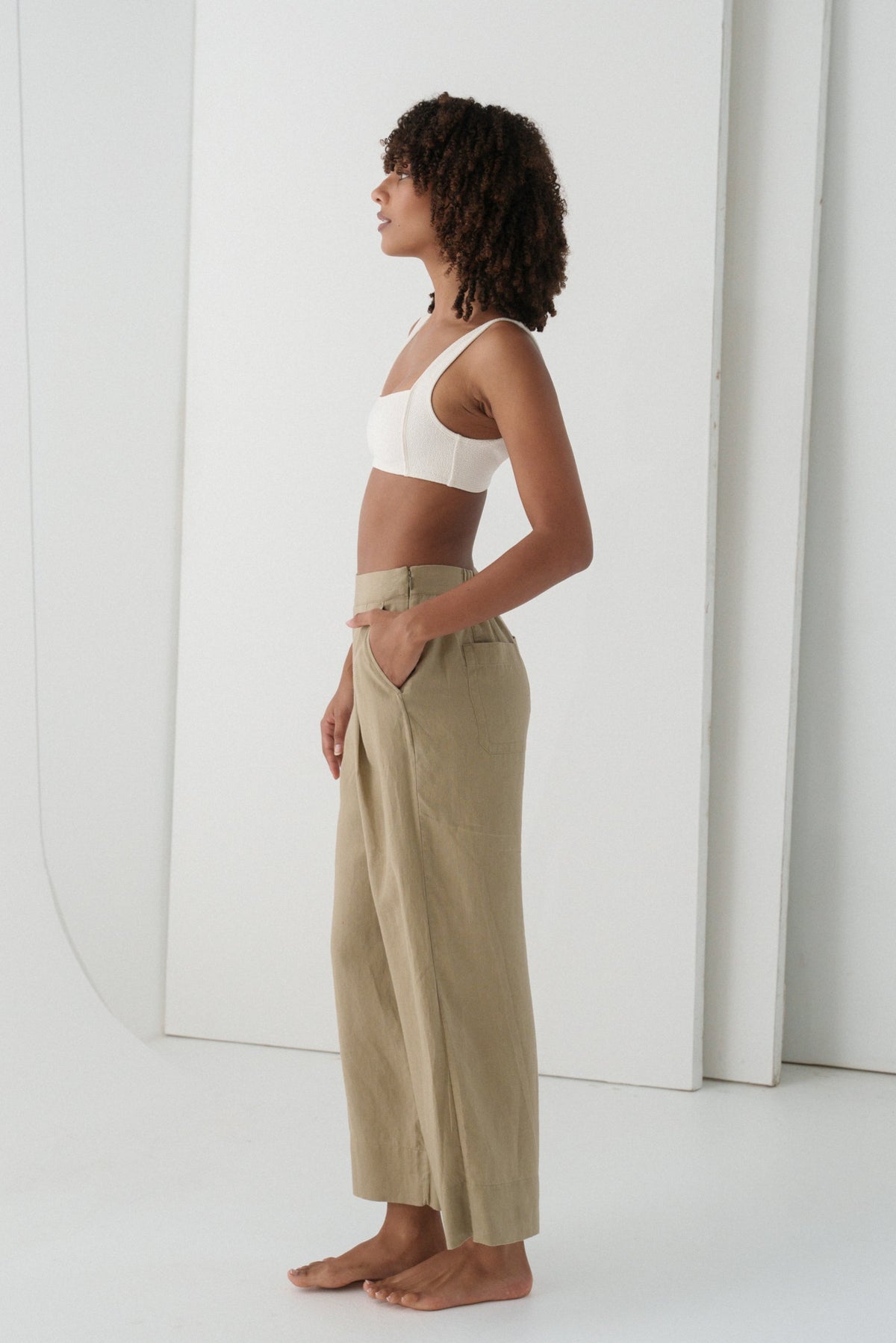 LILLY PILLY Ivy linen pants in Taupe side view