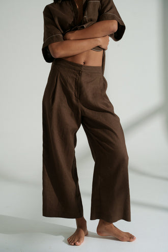 Rika Linen Pants in Chocolate - close up view paired with matching Nika linen shirt top in a white studio - Lilly Pilly Collection