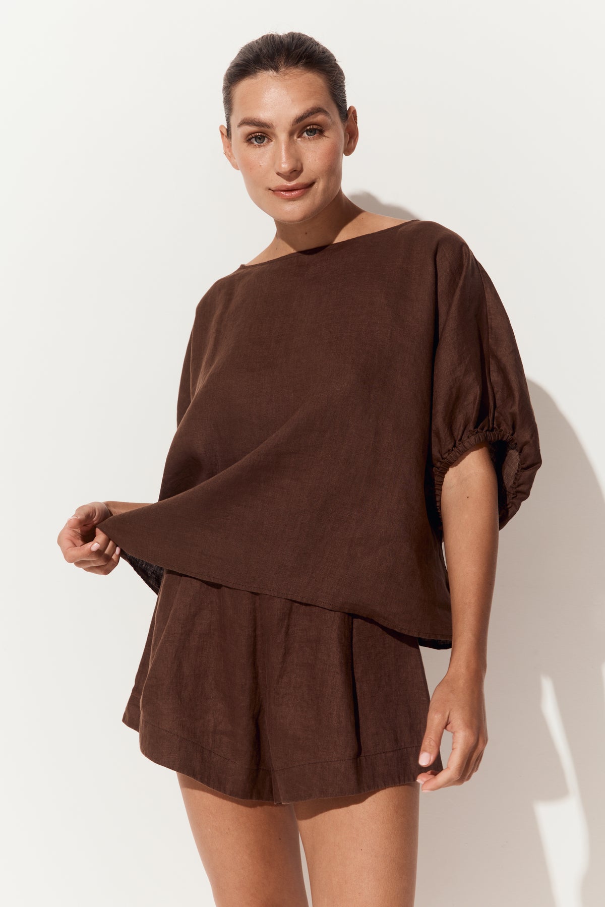 Tina Linen Top - Chocolate