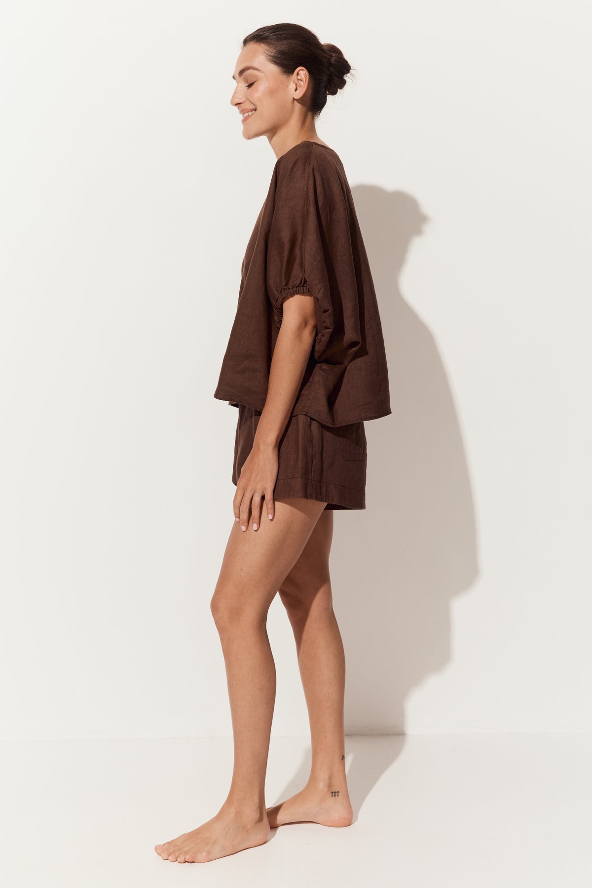Tina Linen Top - Chocolate