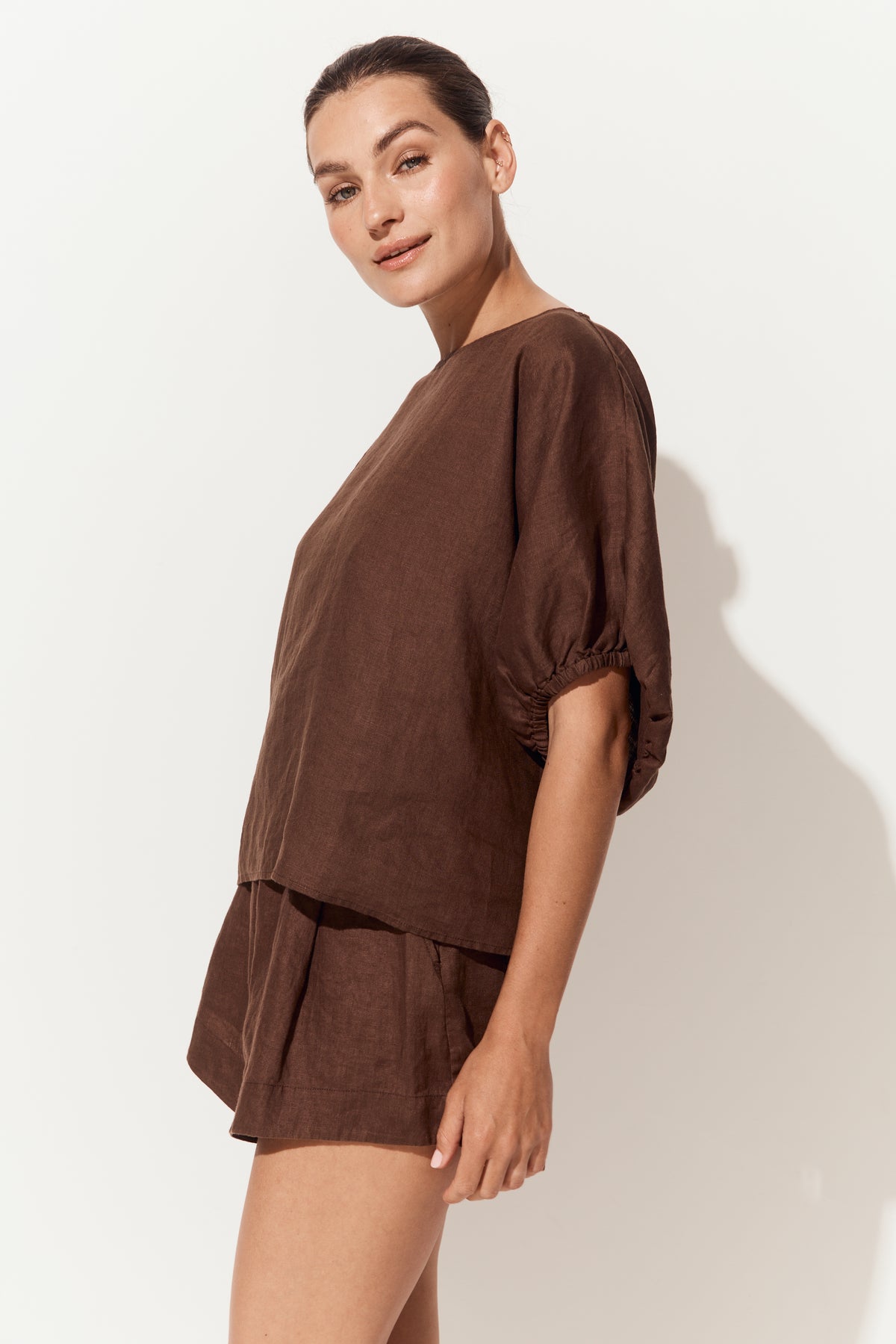 Tina Linen Top - Chocolate