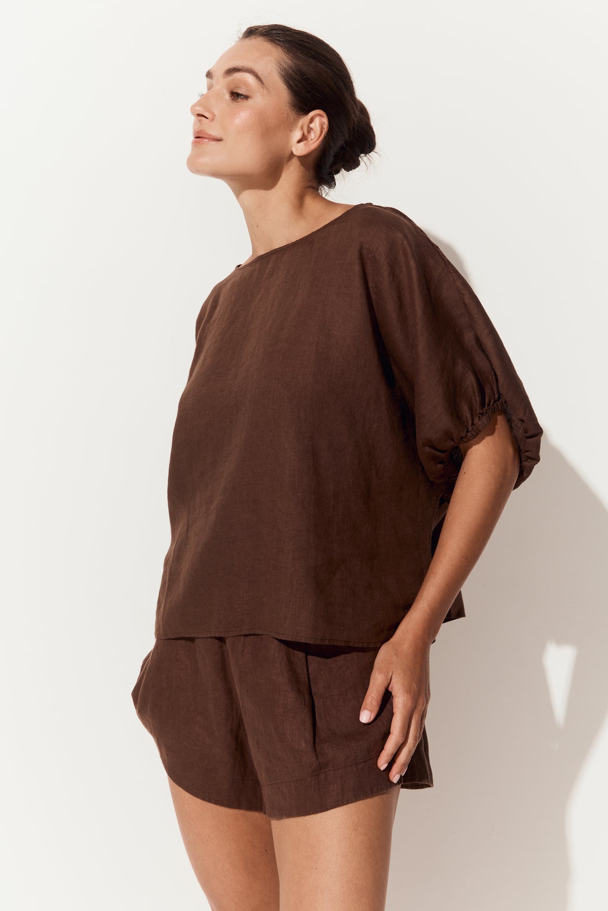 Tina Linen Top - Chocolate