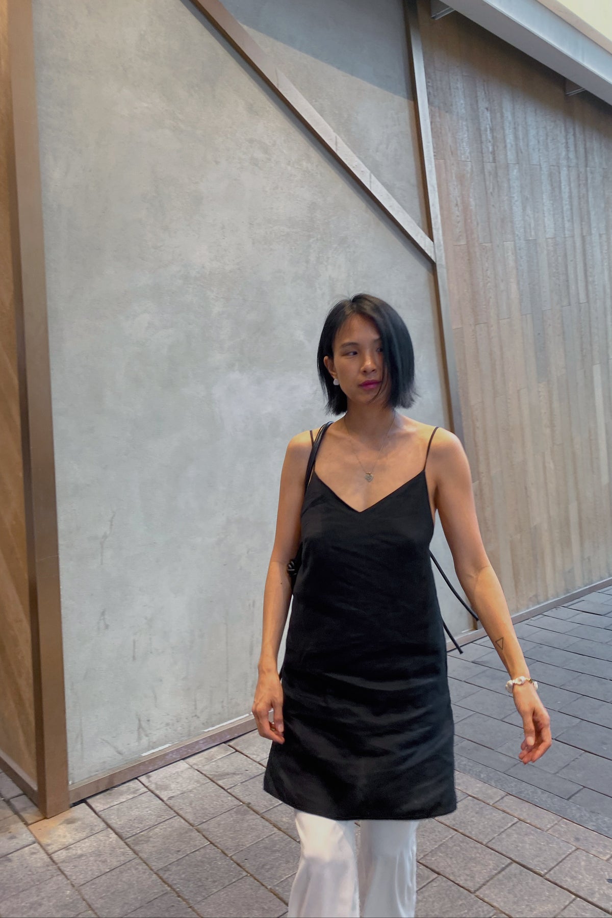 LIZ BLACK LINEN SLIP